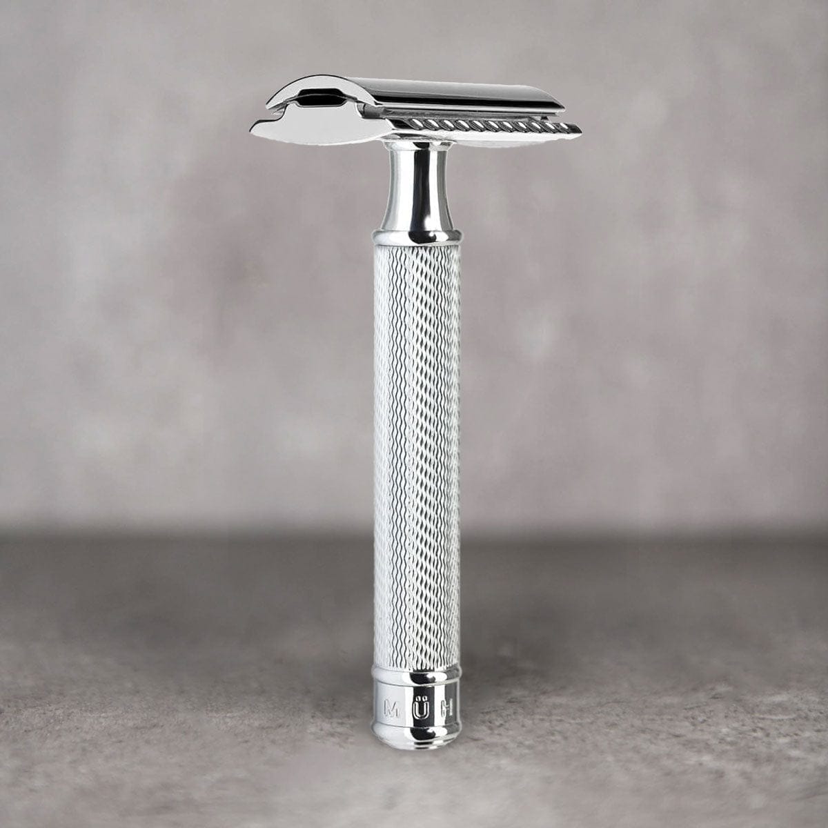 R89 Grande Closed Comb Safety Razor from Muhle with Longer Chrome