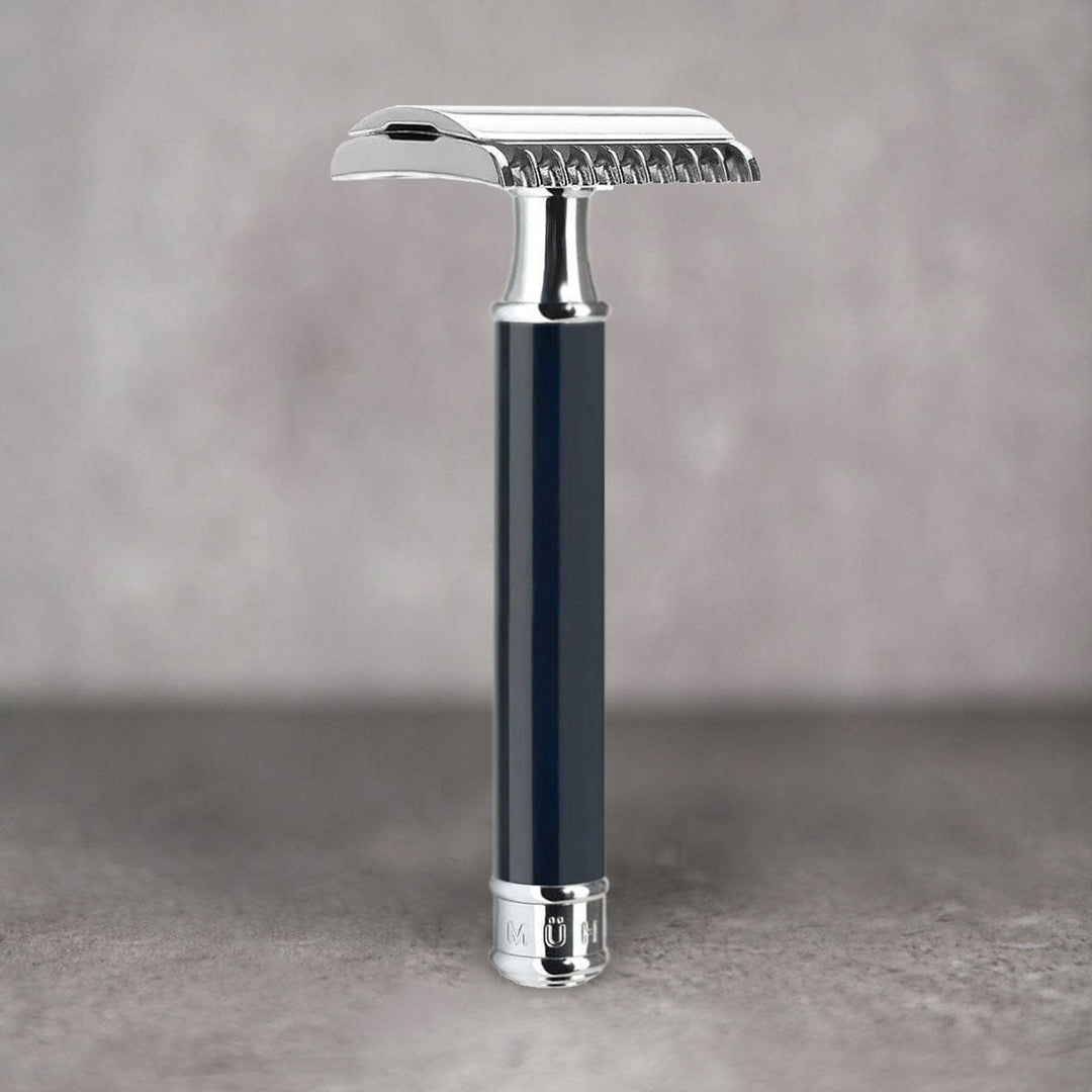 Traditional Open Comb Safety Razor from Muhle with Hard Resin and Chrome Handle